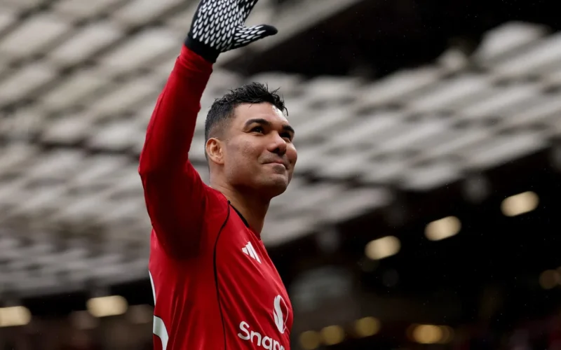 صفقة بـ100 مليون إسترليني.. مانشستر يونايتد يقترب من ضم بديل كاسيميرو في البريميرليج